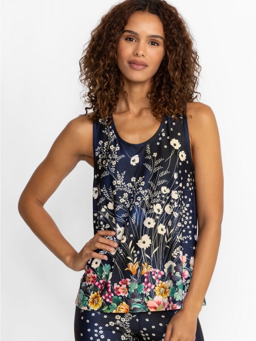 🆕Johnny Was Bursting Active Racer Back Swing Tank Navy Floral Size M